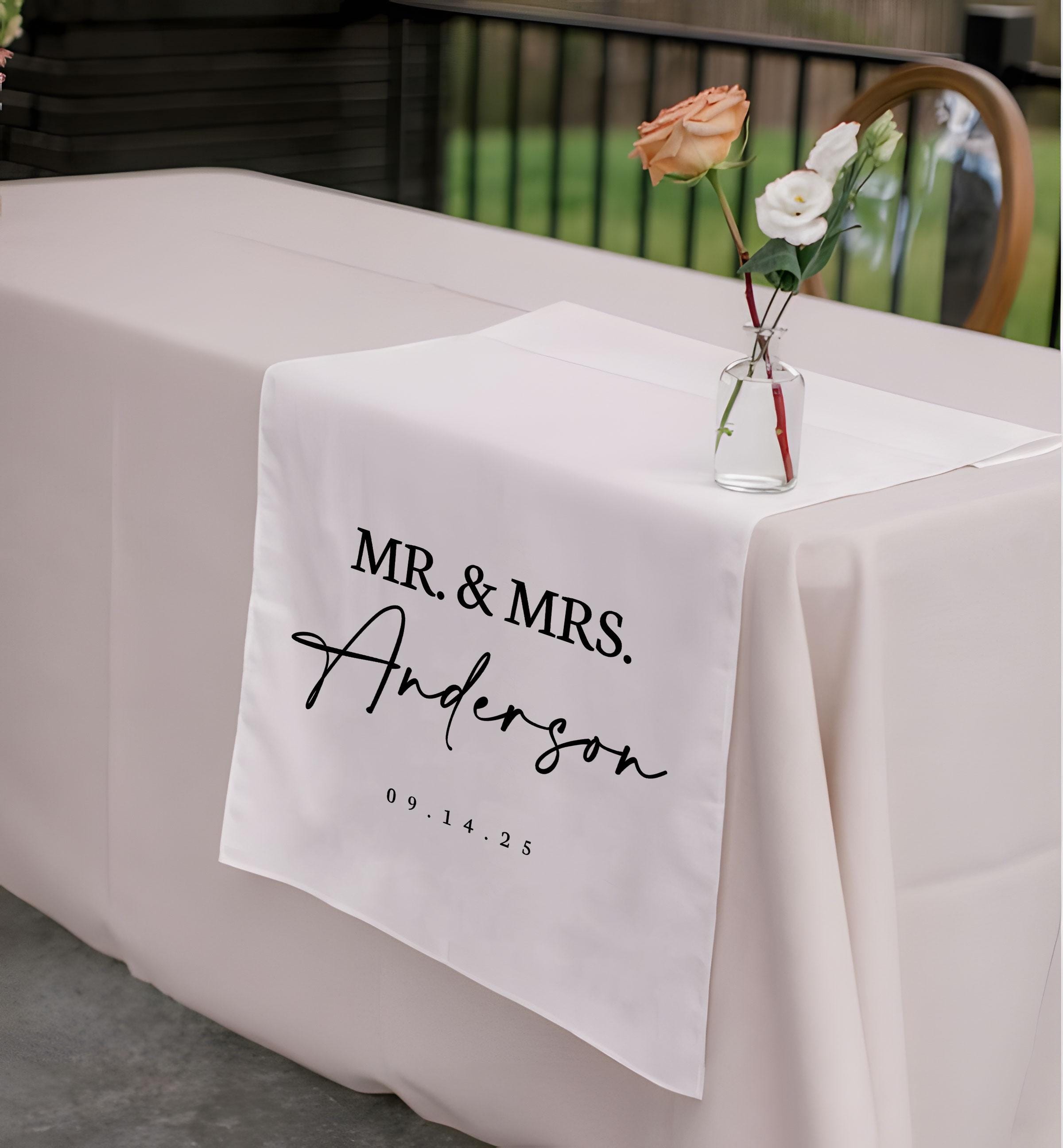 Wedding Table Runner, Personalized Last Name Sign, Custom Linen Wedding Banner, Sweetheart Table Decor, Wedding Reception Gift